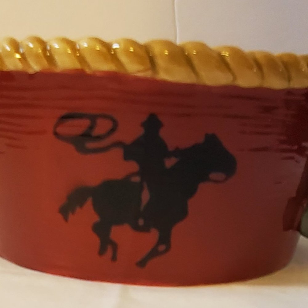 Happy Trails Dip Bowl With Horseshoe Handles